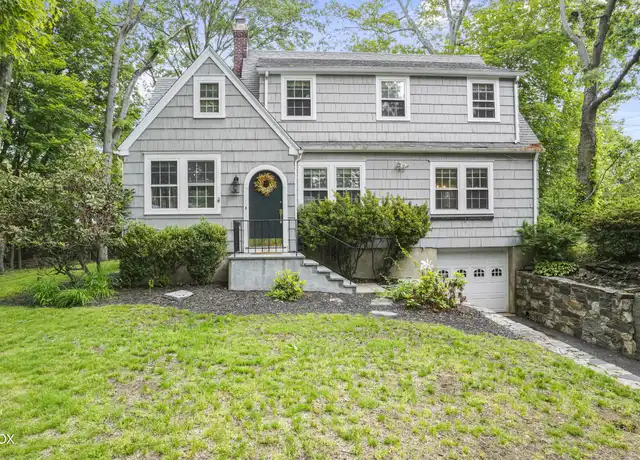 Property at 8 Ferris Dr, Old Greenwich, CT, 06870, 3 beds, 1.5 baths, [object Object]