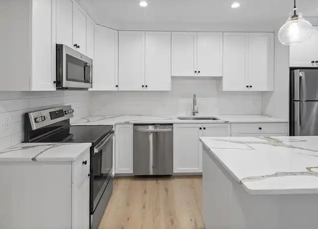 Property at 186 Bedford St Unit 206, Lexington, MA, 02420, 1 bed, 1.5 baths, [object Object]