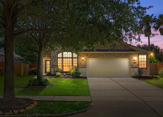 Property at 1240 Pisana, League City, TX, 77573, 3 beds, 2 baths, [object Object]
