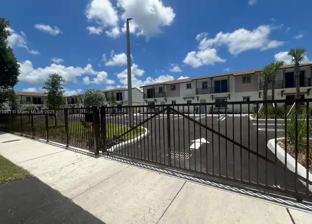 Property at 199 Redland Rd Unit B3, Homestead, FL, 33034, 3 beds, 2.5 baths, [object Object]