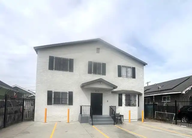 Property at 211 E 55th St Unit 6, Los Angeles, CA, 90011, 1 bed, 1 bath, [object Object]