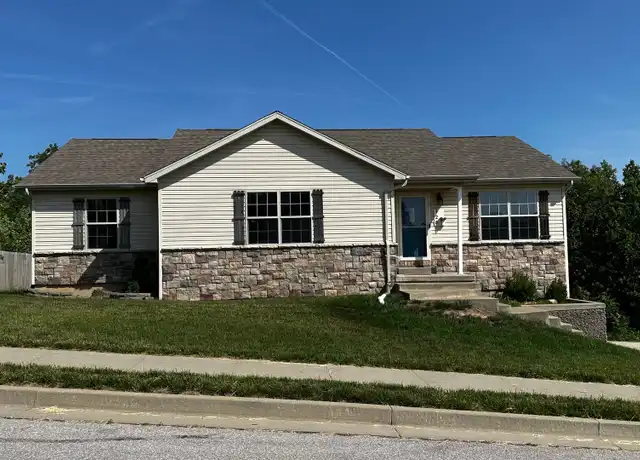 Property at 128 Brush Creek Pkwy, Saint Robert, MO, 65584, 3 beds, 2 baths, [object Object]