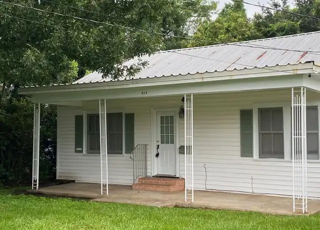 Property at 914 Saint Patrick St, Lafayette, LA, 70506, 2 beds, 1 bath, [object Object]