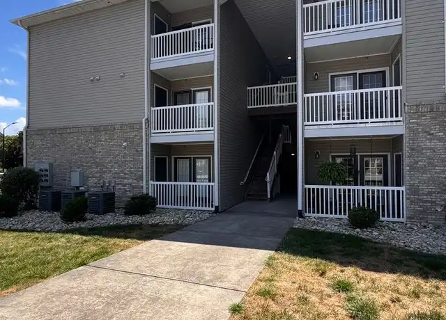 Property at 7106 W Friendly Ave #207, Greensboro, NC, 27410, 2 beds, 2 baths, [object Object]