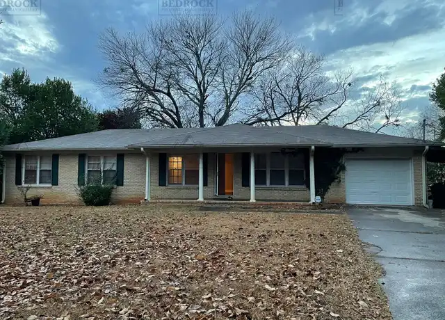 Property at 10002 Lily Flagg Cir SE, Huntsville, AL, 35803, 4 beds, 2 baths, [object Object]
