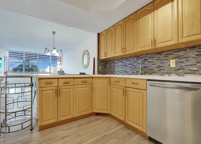 Property at 1351 NE Miami Gardens Dr Unit 203E, Miami, FL, 33179, 1 bed, 2 baths, [object Object]