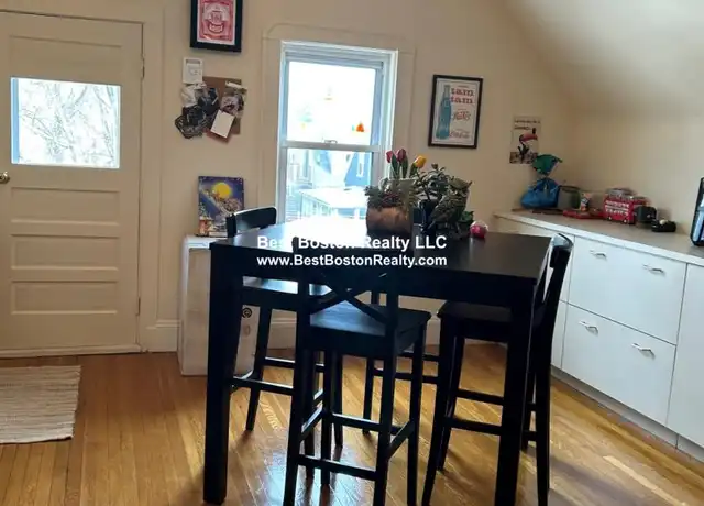 Property at 7 Foskett St, Somerville, MA, 02144, 1 bed, 1 bath, [object Object]