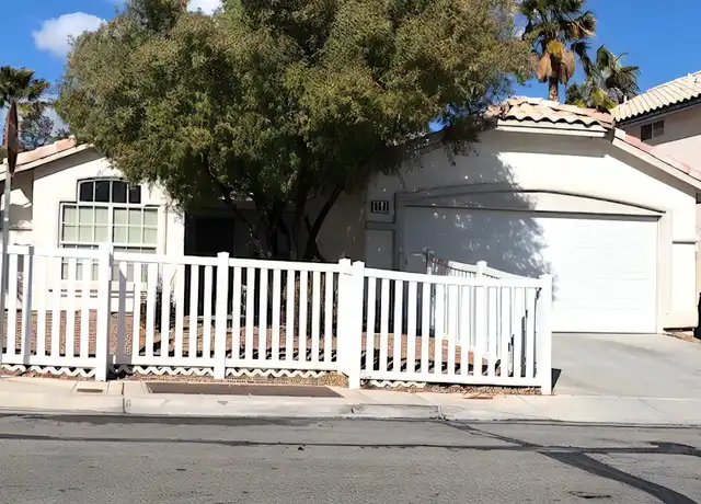Property at 8008 Dinsmore Dr, Las Vegas, NV, 89117, 3 beds, 2 baths, [object Object]