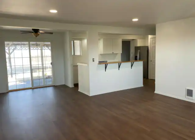 Property at 1307 W Craig St, Moses Lake, WA, 98837, 4 beds, 2 baths, [object Object]