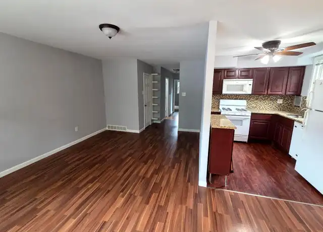 Property at 224 Robina St Unit 2ND FLOOR, Philadelphia, PA, 19116, 2 beds, 1 bath, [object Object]