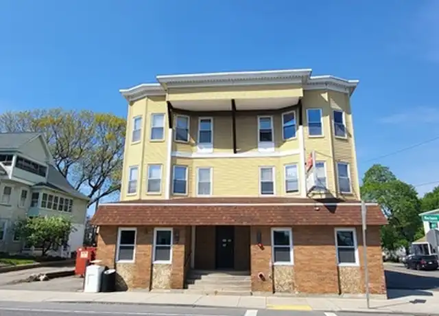 Property at 218 Mechanic St Unit 1 Left, Leominster, MA, 01453, 1 bed, 1 bath, [object Object]
