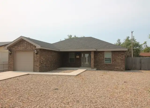 Property at 1913 Dale St, Clovis, NM, 88101, 3 beds, 2 baths, [object Object]