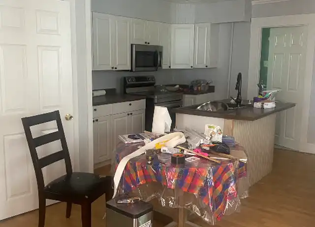 Property at 25 Hanson St, Dover, NH, 03820, 3 beds, 1 bath, [object Object]