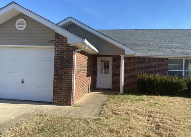 Property at 1429 Azalea Dr, Clarksville, AR, 72830, 3 beds, 2 baths, [object Object]