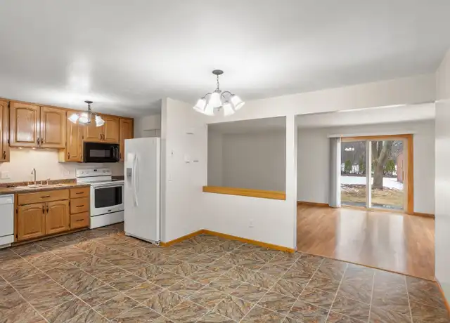 Property at 1822 N Whitney Dr Unit 1822, Appleton, WI, 54914, 3 beds, 1.5 baths, [object Object]