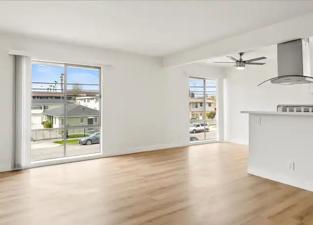 Property at 110 N Cedar Ave Unit 02, Inglewood, CA, 90301, 1 bed, 1 bath, [object Object]