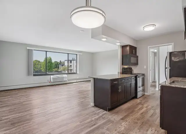 Photo of 5300 Vernon Ave S, Minneapolis, MN 55436