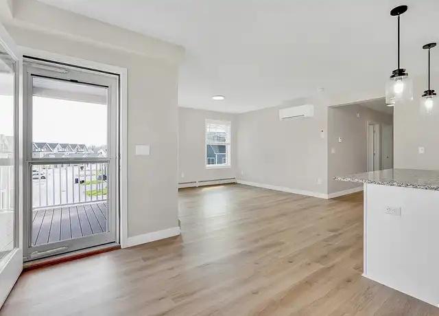 Property at Hackamore Place Apartments - 29 Hackamore Ave, Scarborough, ME, 04074, 2 beds, 1 bath, [object Object]