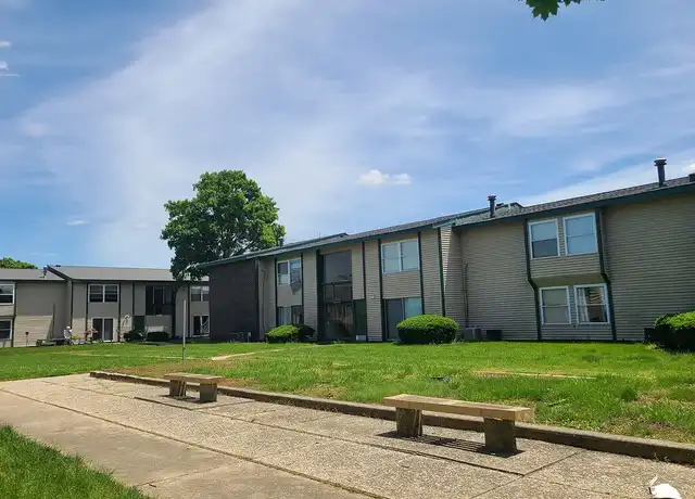 Property at Abbott Acres Apartments - 1505 Hobson Dr, Rantoul, IL, 61866, 1-2 bed, 1 bath, [object Object]