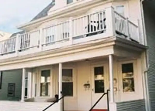 Property at 137 W Gilman St Unit 1, Madison, WI, 53703, 3 beds, 1 bath, [object Object]