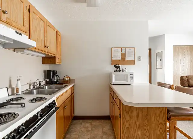 Property at Buffalo Jump Apartments - 402 Madison Ave, West Yellowstone, MT, 59758, 1 bed, 1 bath, [object Object]