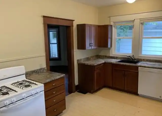 Property at 401 W Vine St, Champaign, IL, 61820, 4 beds, 2 baths, [object Object]