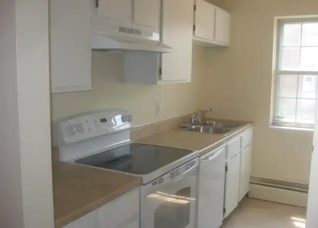 Property at 75 Parrish St Unit 11, Canandaigua, NY, 14424, 2 beds, 1 bath, [object Object]