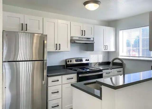 Property at Pavilion - 1900 SW Campus Dr, Federal Way, WA, 98023, 1-3 bed, 1-2 bath, [object Object]