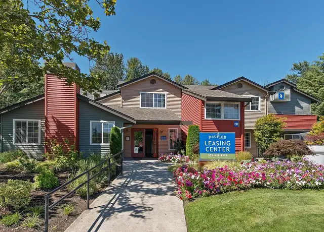 Photo of 1900 SW Campus Dr, Federal Way, WA 98023
