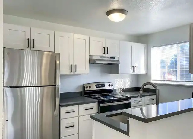 Property at Pavilion - 1900 SW Campus Dr, Federal Way, WA, 98023, 1-3 bed, 1-2 bath, [object Object]