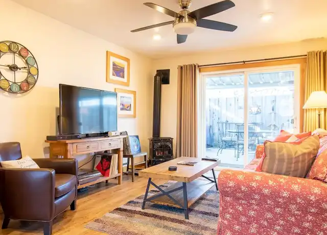 Property at 1509 Dutch Ln, Penngrove, CA, 94951, 1 bed, 1 bath, [object Object]