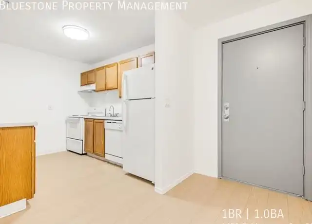 Property at 4611-4631 SW Luradel St Unit 32, Portland, OR, 97219, 1 bed, 1 bath, [object Object]