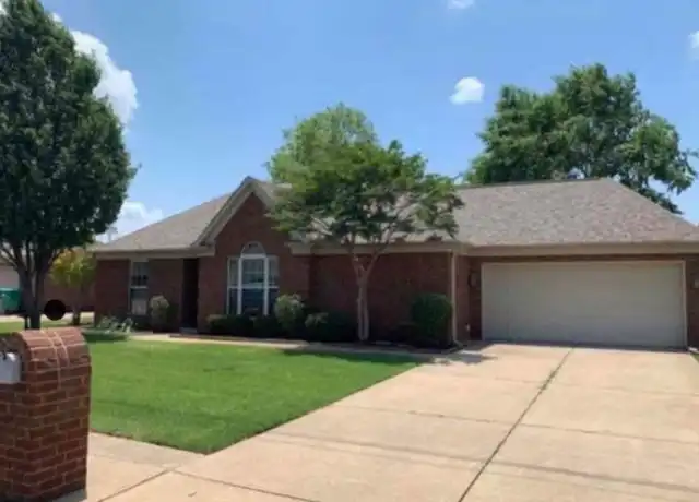 Property at 61 Baltic Ave, Munford, TN, 38058, 3 beds, 2 baths, [object Object]