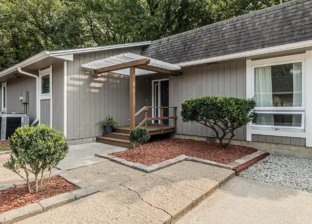 Property at 2013 Timber Creek Dr, Manhattan, KS, 66502, 4 beds, 1 bath, [object Object]