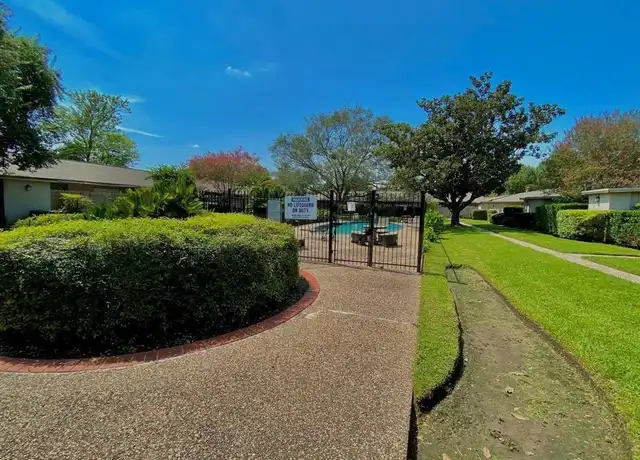 Property at 1529 Wirt Rd #30, Houston, TX, 77055, 2 beds, 1 bath, [object Object]