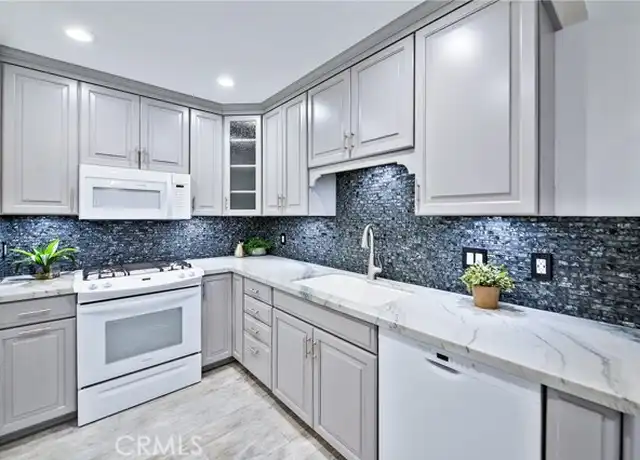 Property at 5627 E Plaza de Indios, Anaheim, CA, 92807, 2 beds, 1.5 baths, [object Object]