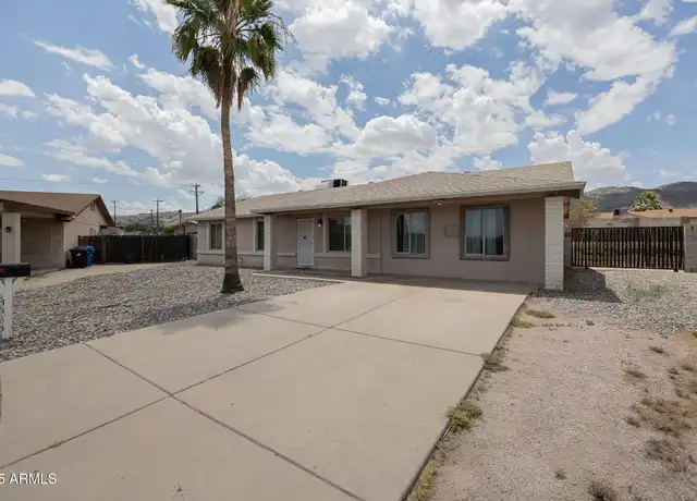 Property at 8416 S 15th Way, Phoenix, AZ, 85042, 4 beds, 2 baths, [object Object]
