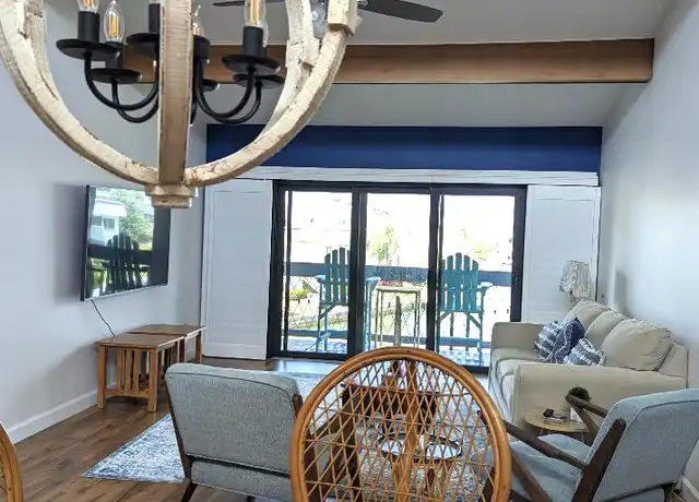 Property at 11650 Capri Cir S #201, Treasure Island, FL, 33706, 2 beds, 2 baths, [object Object]