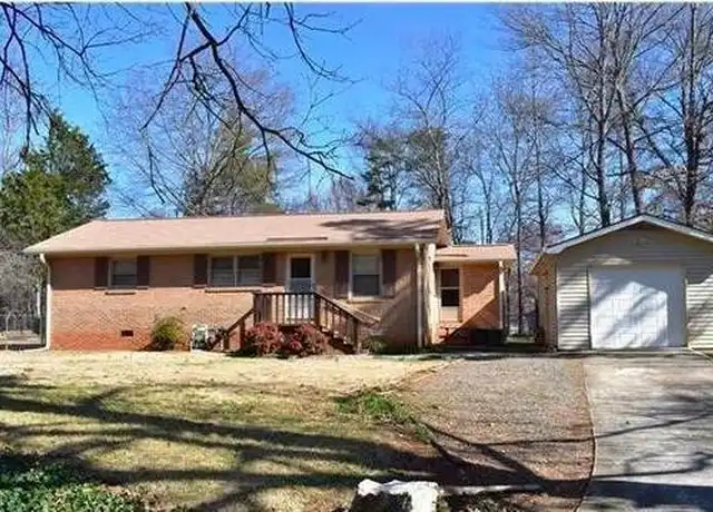 Property at 1680 W Lakewood Dr, Rock Hill, SC, 29732, 3 beds, 1 bath, [object Object]