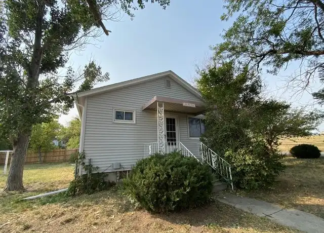 Property at 821 W 7th St, Cheyenne, WY, 82007, 4 beds, 1 bath, [object Object]