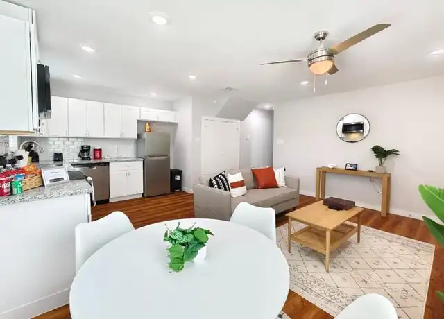 Property at 8215 Hanna St, Houston, TX, 77028, 3 beds, 2 baths, [object Object]