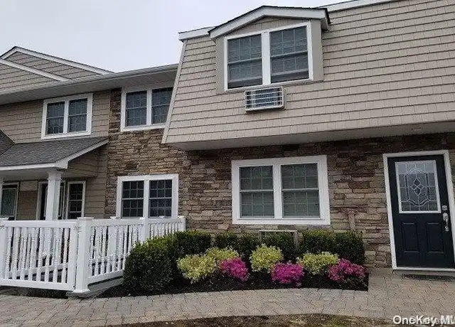 Property at 406 Terrace Rd Unit 10-406, Bayport, NY, 11705, 2 beds, 1 bath, [object Object]