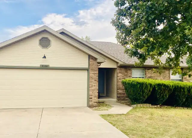 Property at 3124 E Lark St, Springfield, MO, 65804, 3 beds, 2 baths, [object Object]