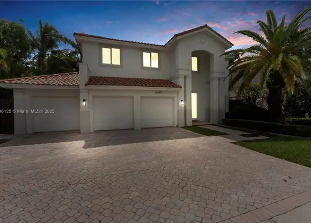 Property at 6498 NW 113th Pl, Doral, FL, 33178, 4 beds, 3 baths, [object Object]