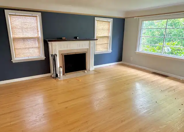 Property at 5924 NE Davis St, Portland, OR, 97213, 4 beds, 2 baths, [object Object]