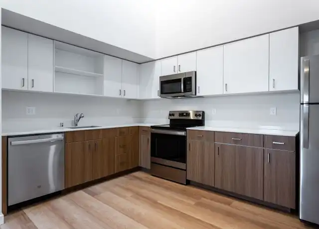 Property at 201 W 17th St Unit 228, Vancouver, WA, 98660, 2 beds, 1 bath, [object Object]