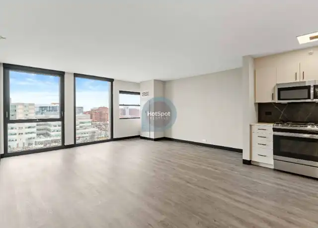 Property at 1912 W Harrison St, Chicago, IL, 60612, 0 beds, 1 bath, [object Object]