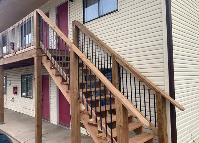 Property at 17 Osage Ridge Rd #4, Lake Ozark, MO, 65049, 1 bed, 1 bath, [object Object]