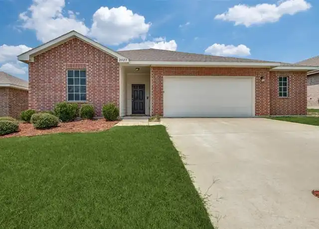 Property at 2525 Comal Creek Dr, Glenn Heights, TX, 75154, 3 beds, 2 baths, [object Object]