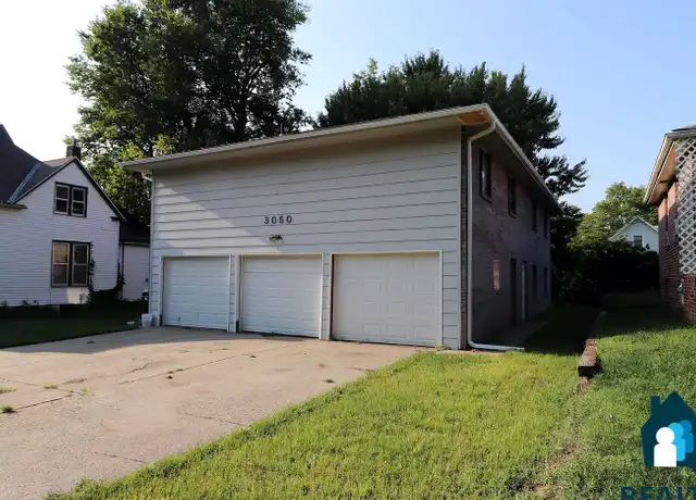 Property at 3050 Q St Apt A, Lincoln, NE, 68503, 2 beds, 1 bath, [object Object]